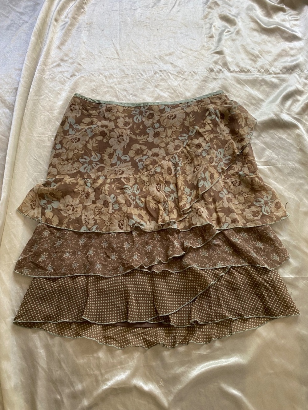 VTG y2k 100% Silk Tiered Ruffle Floral Polka Dot Mini Skirt Boho Fairy Size 6
